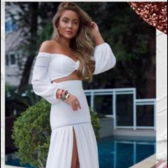 Cropped and Skirt Off White BLitz Closet - Picture 5 of 10